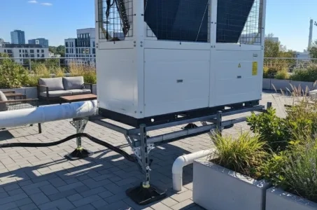 Modernizace vytápění ve starých administrativních centrech: Mycond MCU-YHE místo zastaralých kotelen