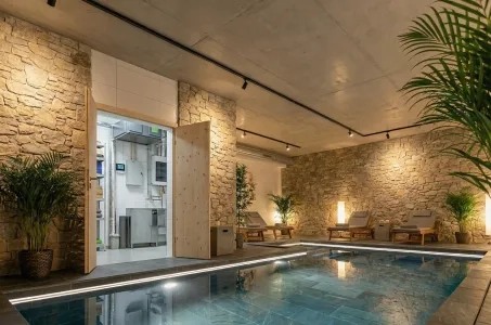 Odvlhčovač nebo ventilace pro bazén: srovnání všech variant